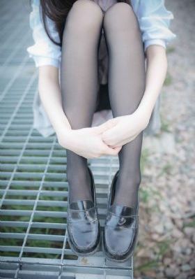 电视剧烟花易冷免费观看_续集欧美成人在线