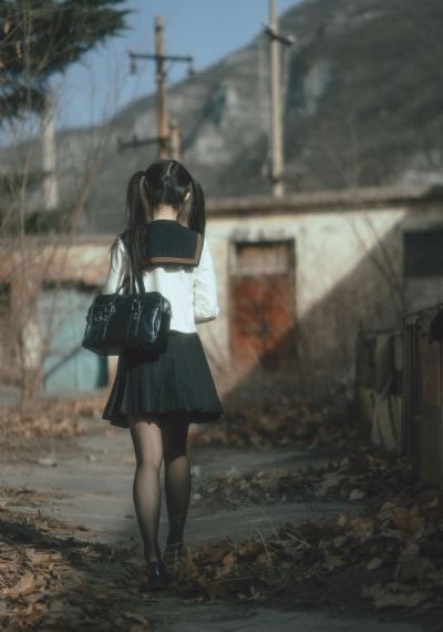 高山下的花环在线观看_蓝光神马在线观看