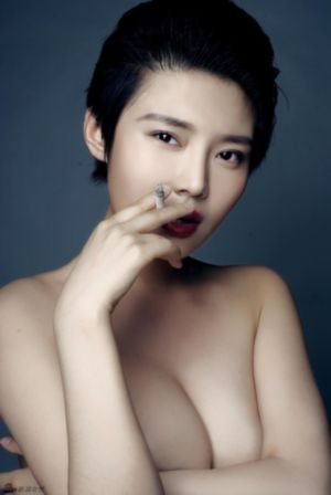 八尺大人在线_高清韩国电影在线观看